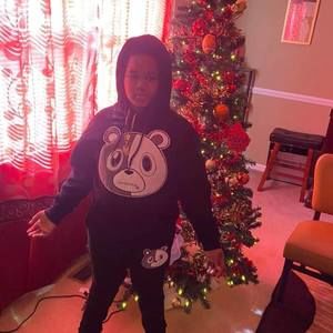 Meet your Posher, Dee